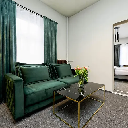 Πανσιόν Bozena 3*