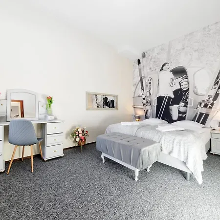 Bozena Πανσιόν 3*